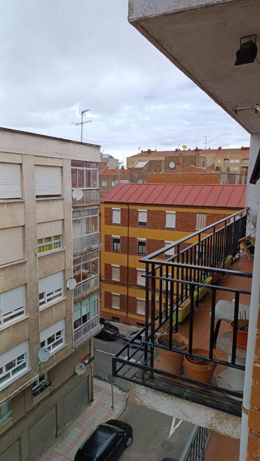 Moderno Apartamento Cerca Del Centro En León Exteriér fotografie
